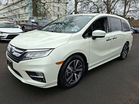 Certified 2018 Honda Odyssey Elite image 3