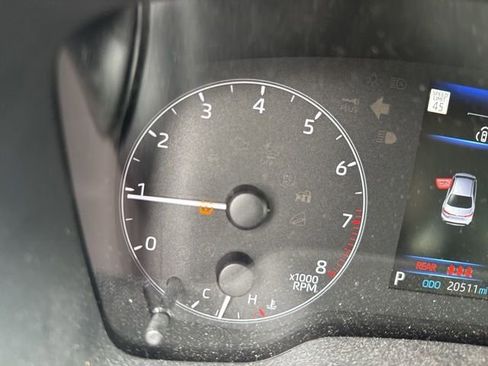 Used 2023 Toyota Corolla LE image 14