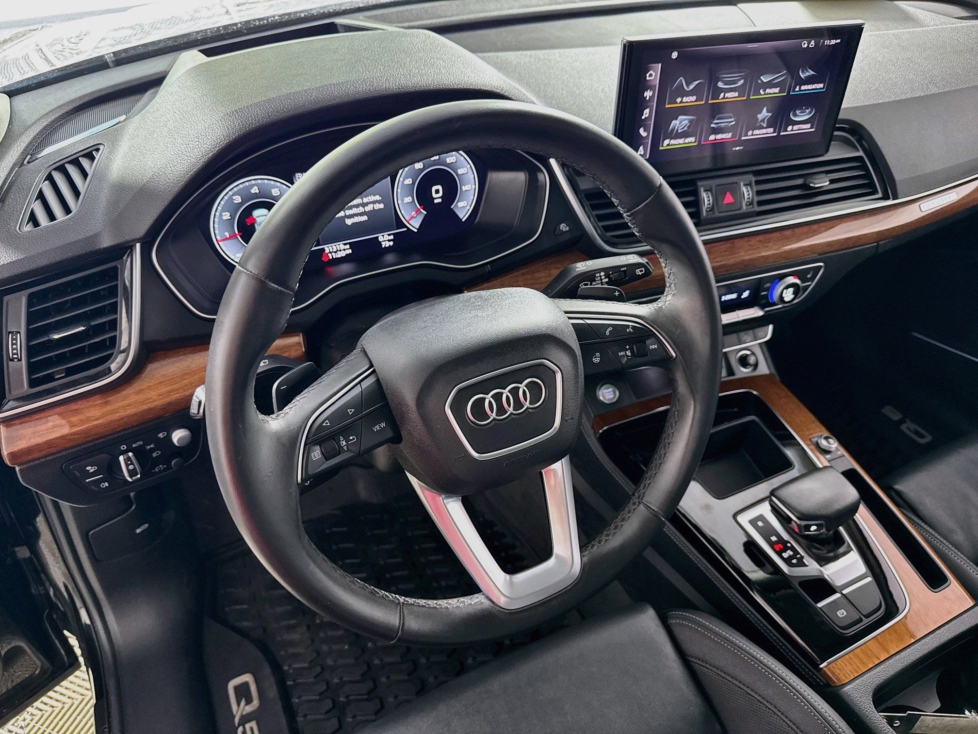 Used 2023 Audi Q5 2.0T Prestige w/ Prestige Package AWD/4WD image 24