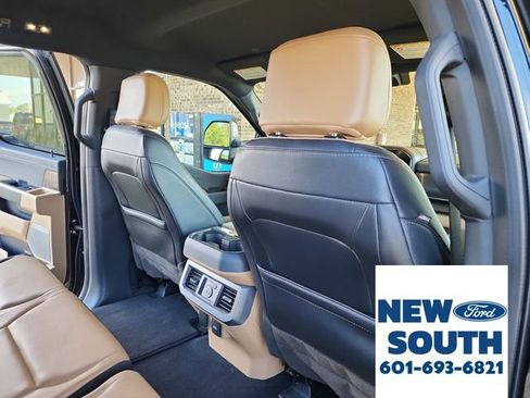 Used 2023 Ford F350 Lariat w/ Chrome Package image 36