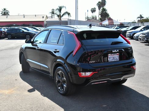 Used 2025 Kia Niro Wind FWD image 6