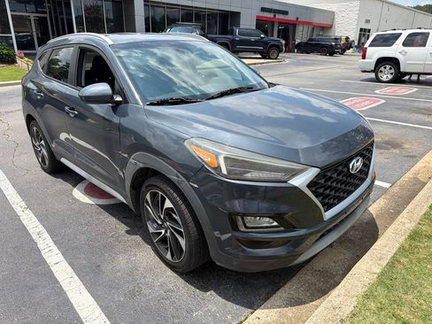 Used 2019 Hyundai Tucson Sport FWD image 2