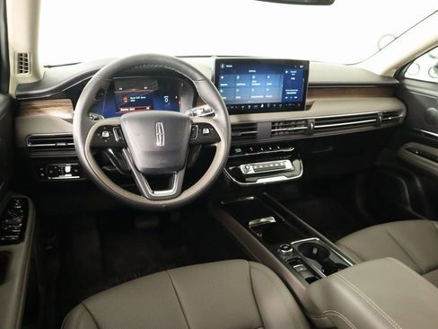 New 2025 Lincoln Corsair Grand Touring AWD/4WD image 2