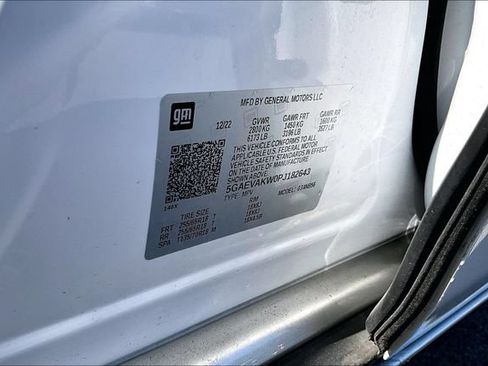 Used 2023 Buick Enclave Essence AWD/4WD image 32
