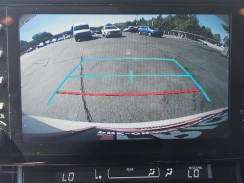 Certified 2024 Toyota Sienna LE image 11