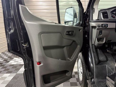 Used 2021 Ford Transit 350 XLT image 32