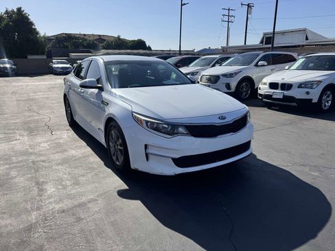 Used 2016 Kia Optima LX FWD image 9
