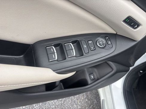 Used 2022 Honda Accord EX-L image 12