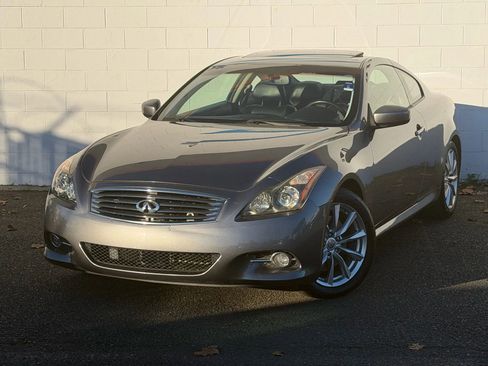 Used 2011 INFINITI G37 Journey w/ Premium Pkg image 1
