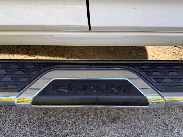 Used 2020 RAM 3500 Big Horn AWD/4WD image 14