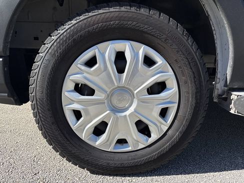 Certified 2025 Ford Transit 250 Low Roof w/ Exterior Upgrade Package RWD image 15