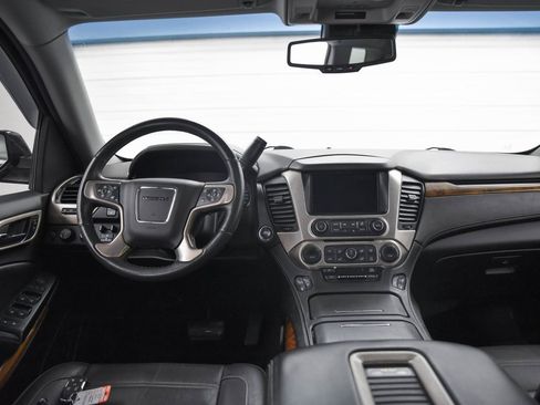 Used 2015 GMC Yukon Denali w/ Premium Package image 26