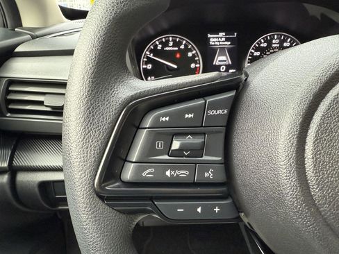 Used 2025 Subaru Crosstrek 2.0i Premium image 21