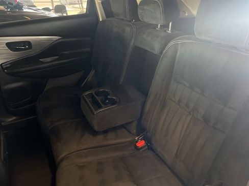 Used 2017 Nissan Murano SV image 17