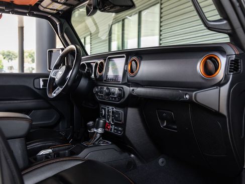 Used 2021 Jeep Gladiator Mojave AWD/4WD image 42