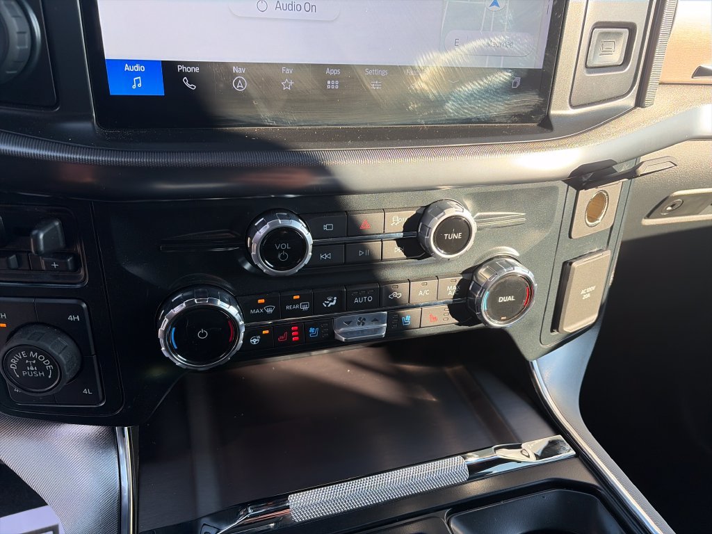 Used 2025 Ford F150 Platinum AWD/4WD image 27