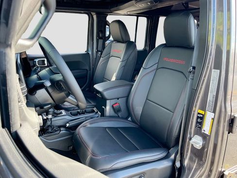 New 2026 Jeep Wrangler Unlimited Rubicon w/ Xtreme 35 Tire Package AWD/4WD image 20