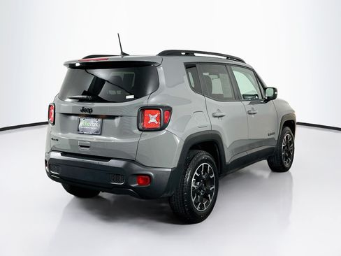 Used 2023 Jeep Renegade Latitude AWD/4WD image 9