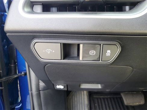 Used 2025 Kia K4 LXS image 28