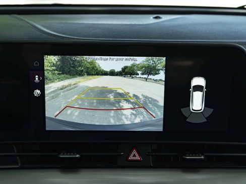 Used 2023 Kia Sportage EX FWD image 33