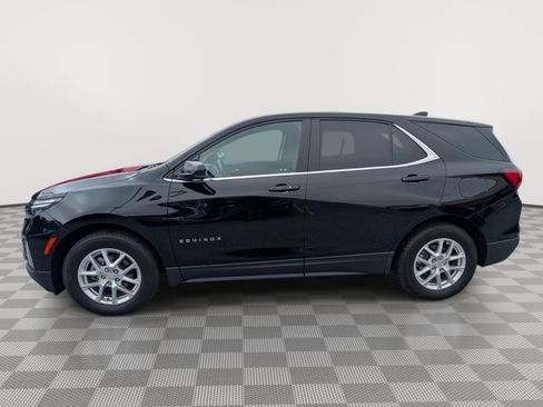 Used 2023 Chevrolet Equinox LT FWD image 2