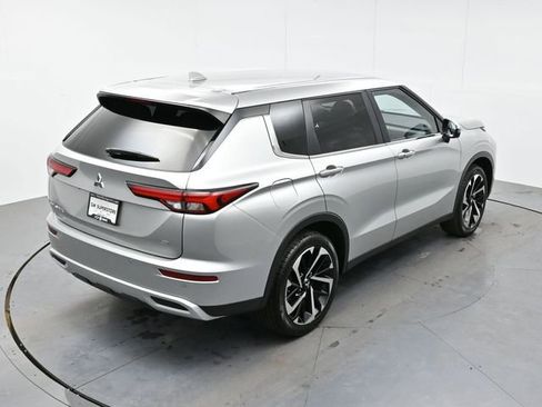 Used 2024 Mitsubishi Outlander SE image 38