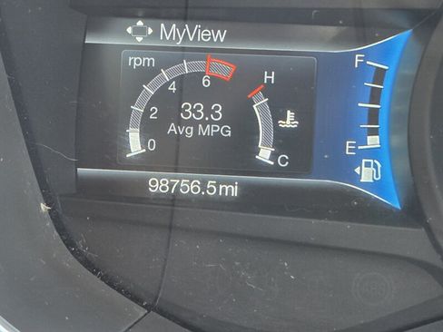Used 2019 Ford Fusion SE FWD image 22