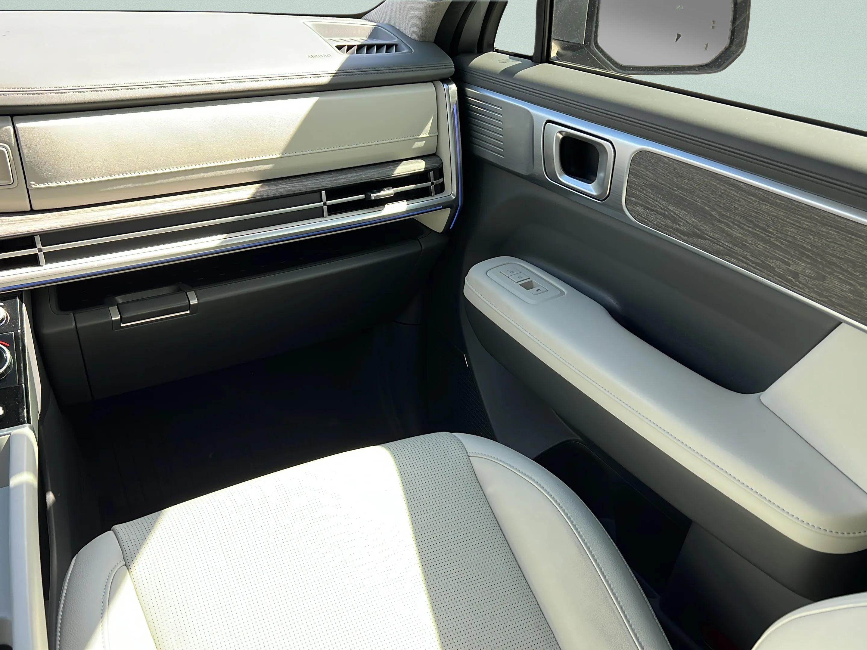 Certified 2026 Hyundai Santa Fe Limited FWD image 30