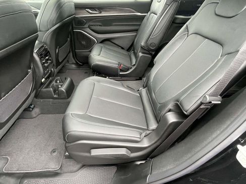 New 2026 Jeep Grand Cherokee L Limited AWD/4WD image 8