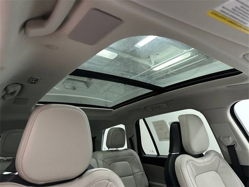 New 2026 Lincoln Aviator Reserve image 14