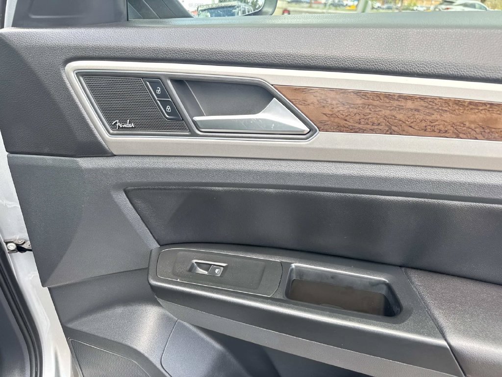 Used 2019 Volkswagen Atlas SEL Premium AWD/4WD image 16