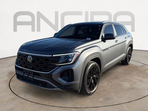 Used 2024 Volkswagen Atlas Cross Sport SE image 6