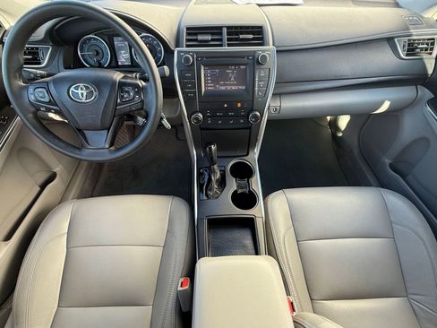Used 2017 Toyota Camry LE image 15