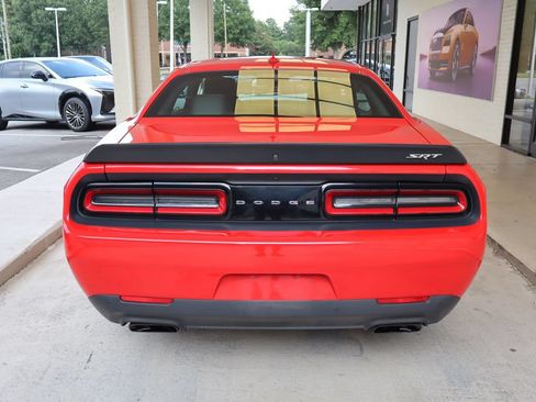 Used 2015 Dodge Challenger SRT Hellcat RWD image 5