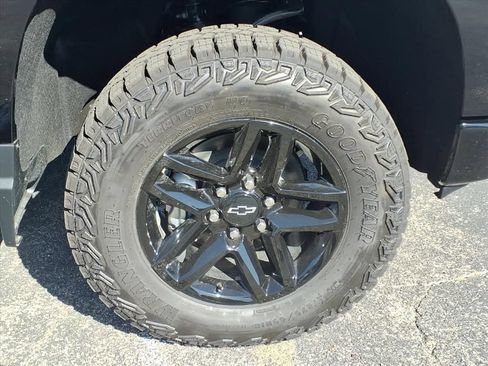 New 2026 Chevrolet Silverado 1500 Custom Trail Boss AWD/4WD image 11