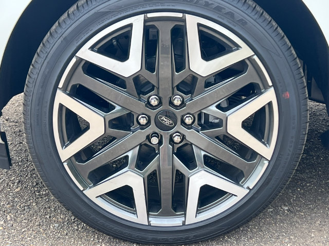 New 2026 Ford Expedition Max Platinum w/ Platinum Ultimate Package AWD/4WD image 7