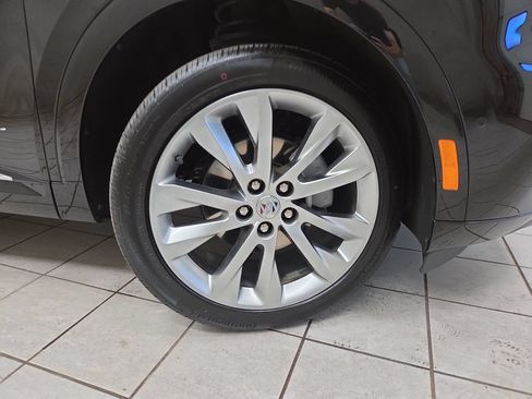 Used 2023 Buick Envision Avenir AWD/4WD image 8