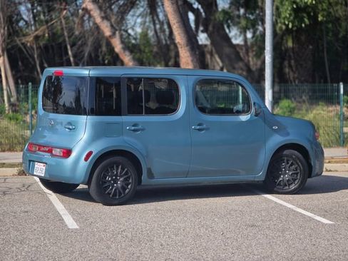 Used 2010 Nissan Cube 1.8 S w/ Interior Designer Pkg FWD image 4
