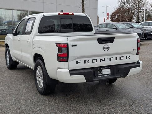 Used 2022 Nissan Frontier SV w/ SV Premium Package image 7