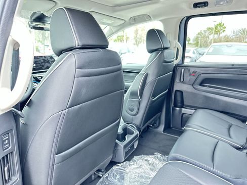 New 2026 Honda Odyssey Elite image 14