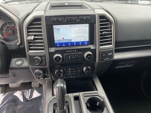 Used 2018 Ford F150 Raptor w/ Equipment Group 802A Luxury image 11