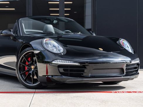 Used 2013 Porsche 911 Carrera 4S AWD/4WD image 9