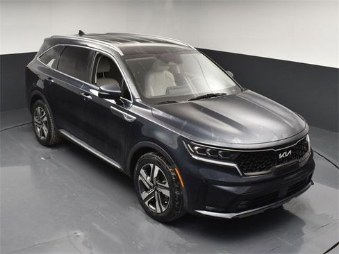 Certified 2022 Kia Sorento SX image 42
