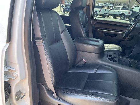 Used 2014 Chevrolet Silverado 2500 LT w/ Z71 Appearance Package AWD/4WD image 22