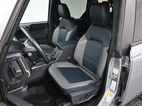 Certified 2021 Ford Bronco Outer Banks image 11