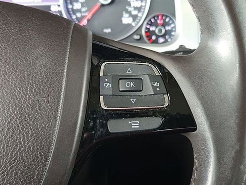 Used 2013 Volkswagen Touareg VR6 image 23