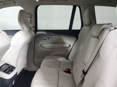 Certified 2024 Volvo XC90 B5 Plus w/ Protection Package Premier image 14