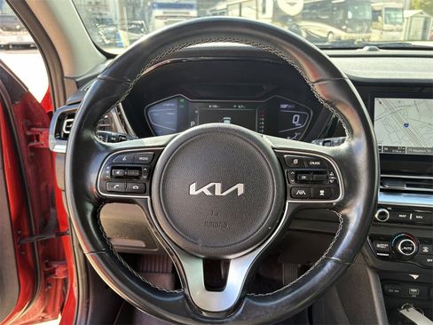 Used 2022 Kia Niro Touring Special Edition image 15