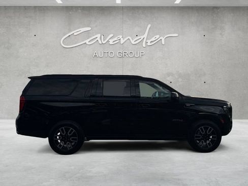 Used 2023 GMC Yukon XL AT4 w/ AT4 Premium Package image 17