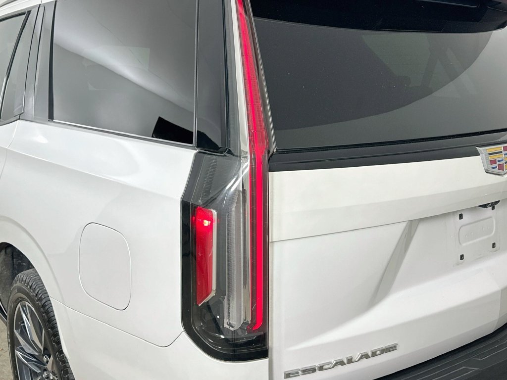 Used 2021 Cadillac Escalade Sport w/ Driver Assist Tech Package AWD/4WD image 45